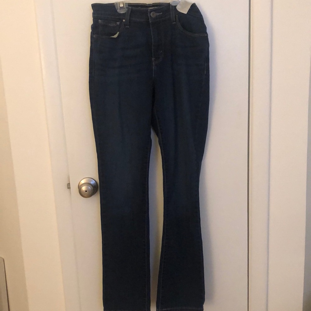 Levi’s 512 Straight Leg Perfectly Slimming Jeans 8